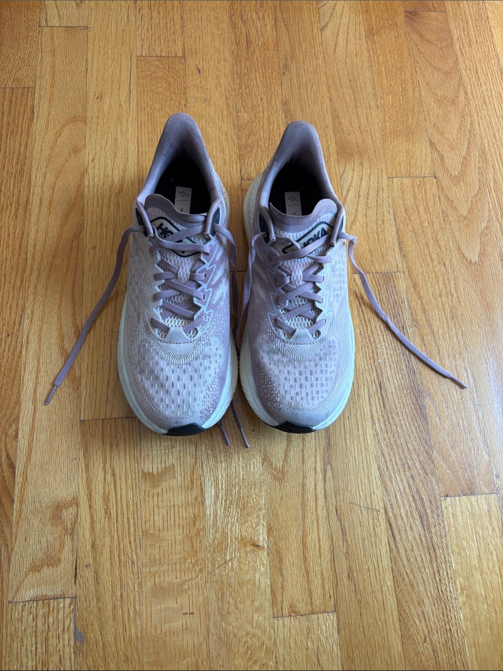 Hoka Mach 6 Women's (size 10) Dusty Pink Lace-Up Running Shoes